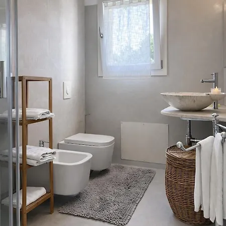 Βίλα Elegant 100m From Pellicano Sea View & Private Garden Όλμπια